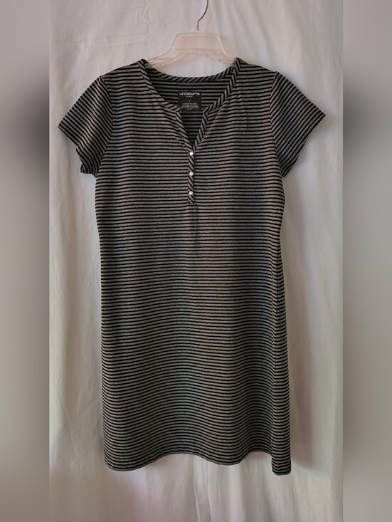 Liz Claiborne Dresses & Skirts - Liz Claiborne Sport Striped Knit Top - Black & Gray